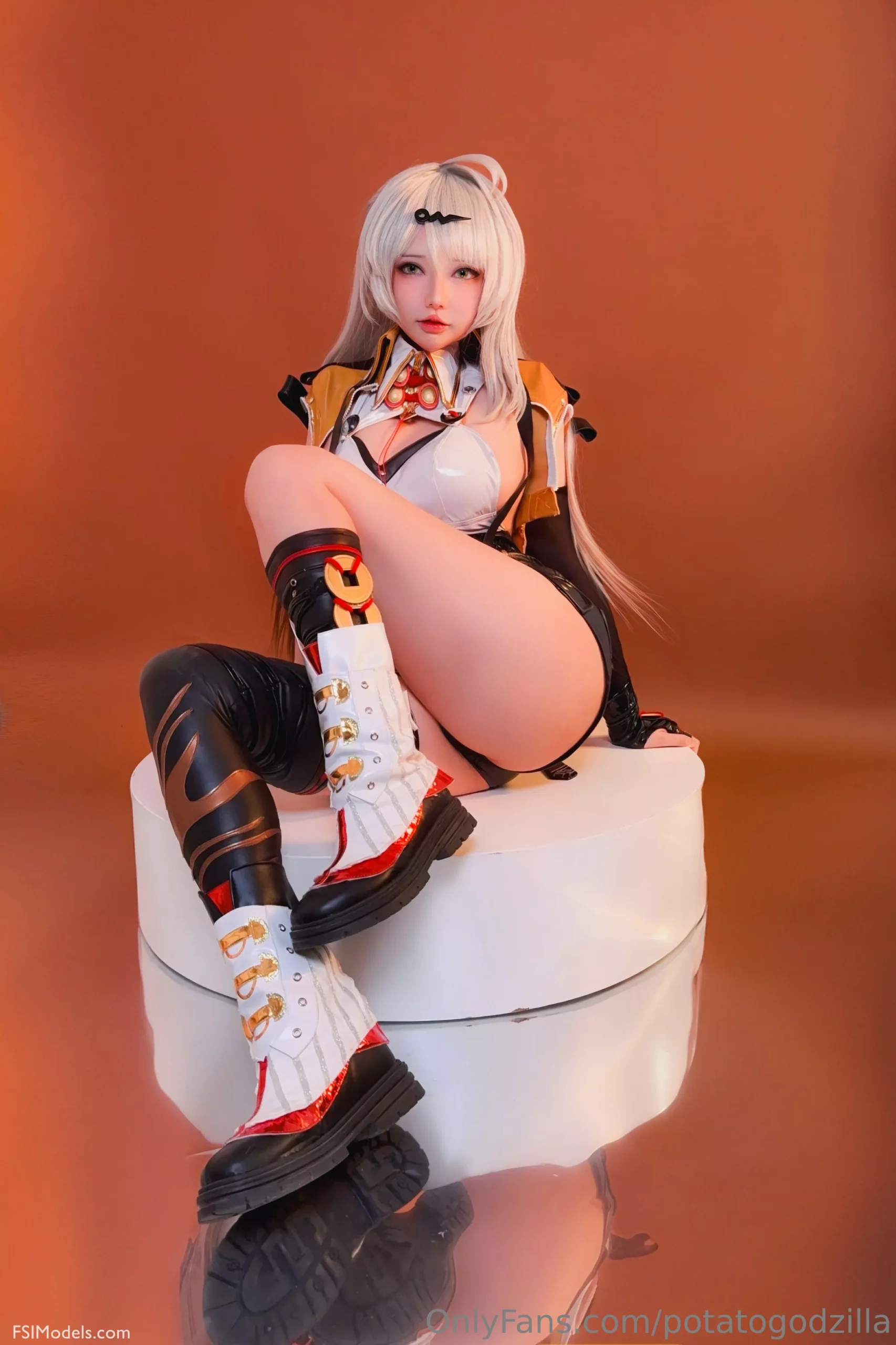 potato godzilla yixuan cosplay photos 007 scaled - FSI Models