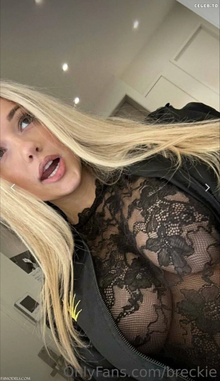 Breckie Hill Nude Cleavage OnlyFans Selfies breckie hill nude cleavage onlyfans selfies 029 - FSI Models