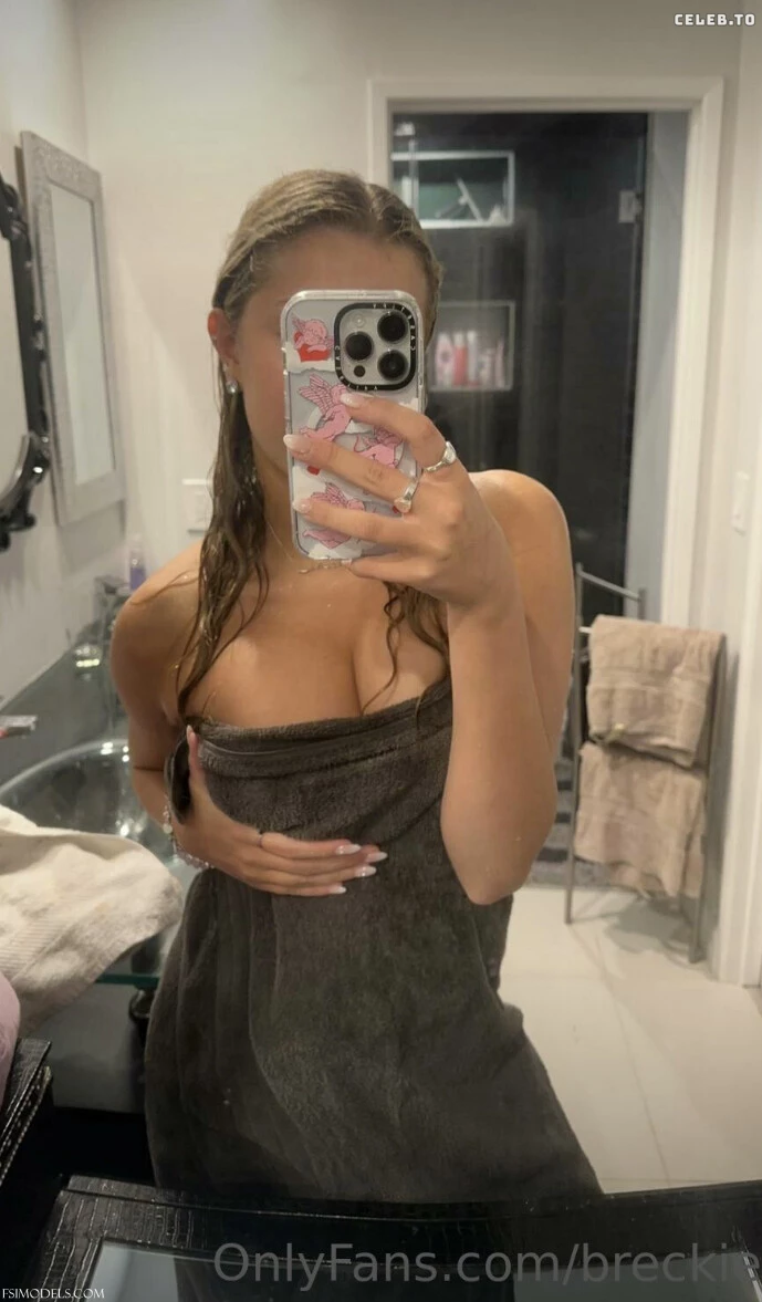 Breckie Hill OnlyFans Nude Bathroom Photos breckie hill onlyfans nude bathroom photos 017 - FSI Models