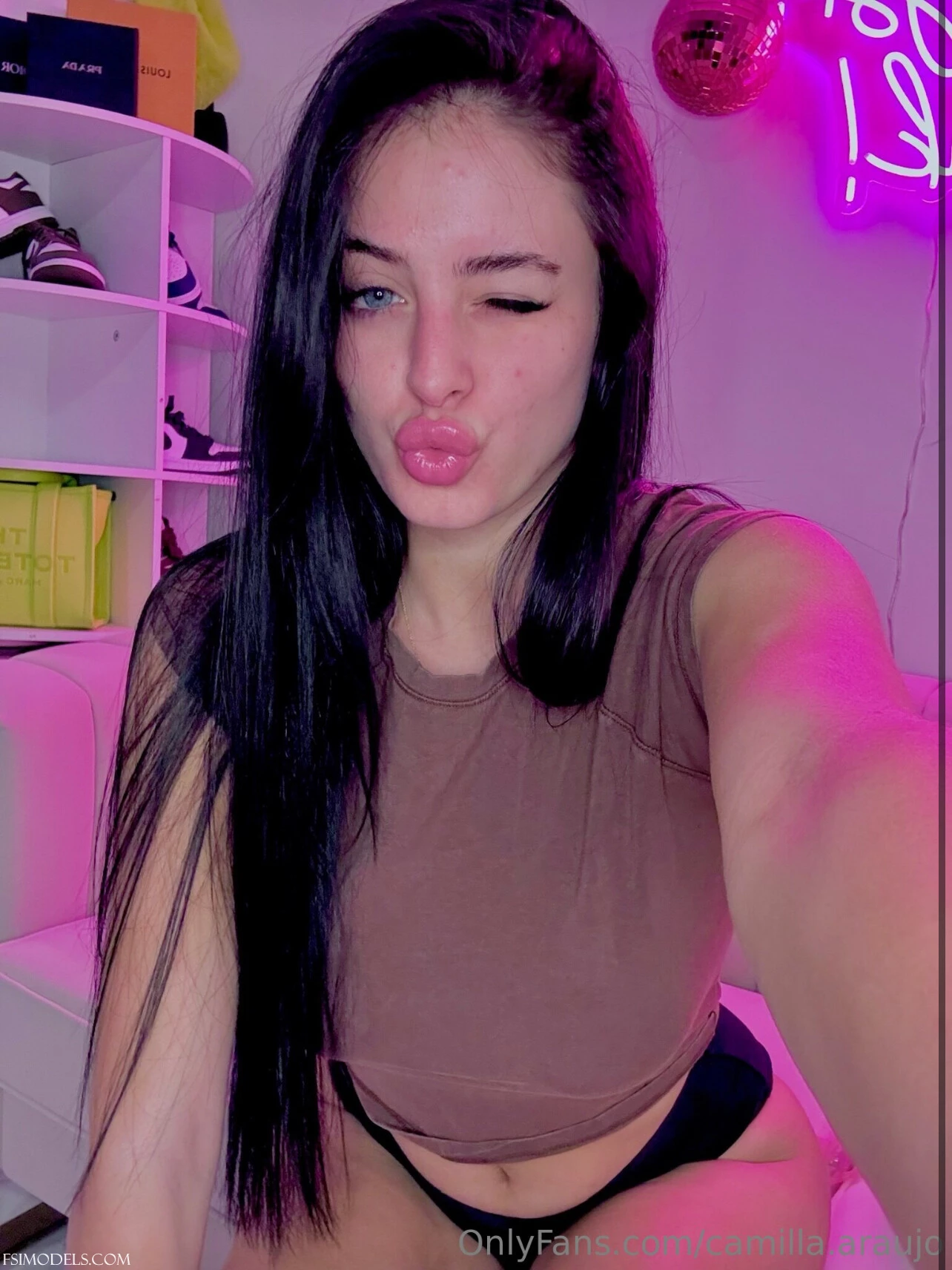 Camilla araujo boobs tease onlyfans photos camilla araujo boobs tease onlyfans photos 045 - FSI Models