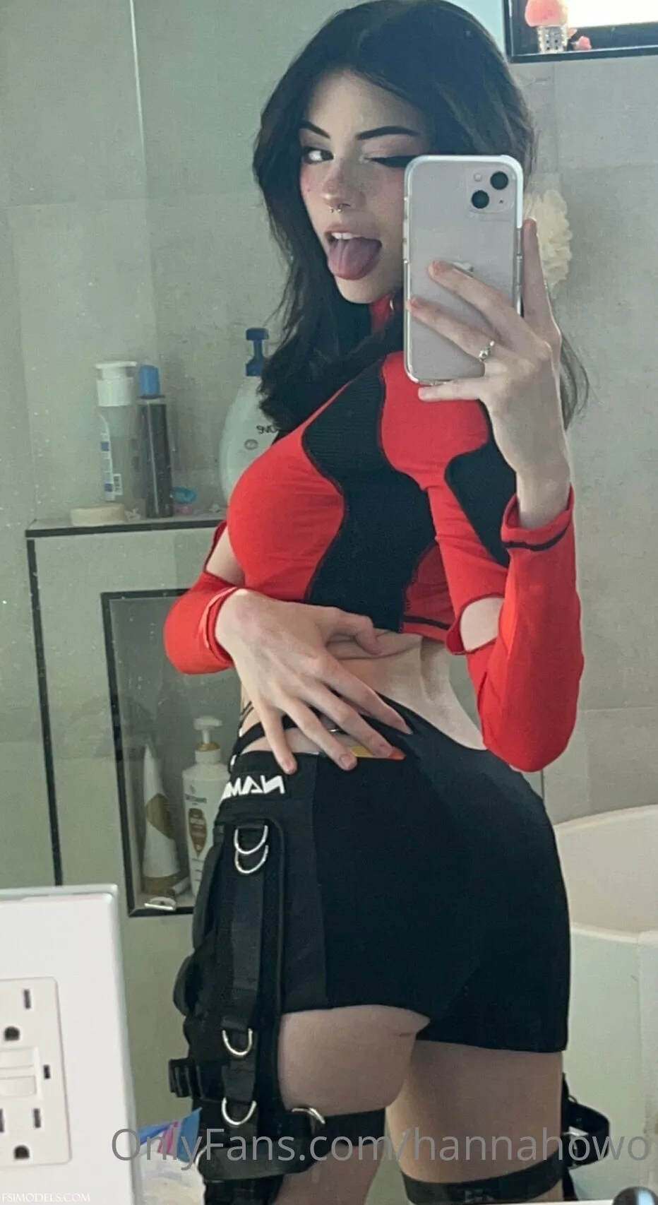 hannah owo cyberpunk nude cosplay photos 002 - FSI Models