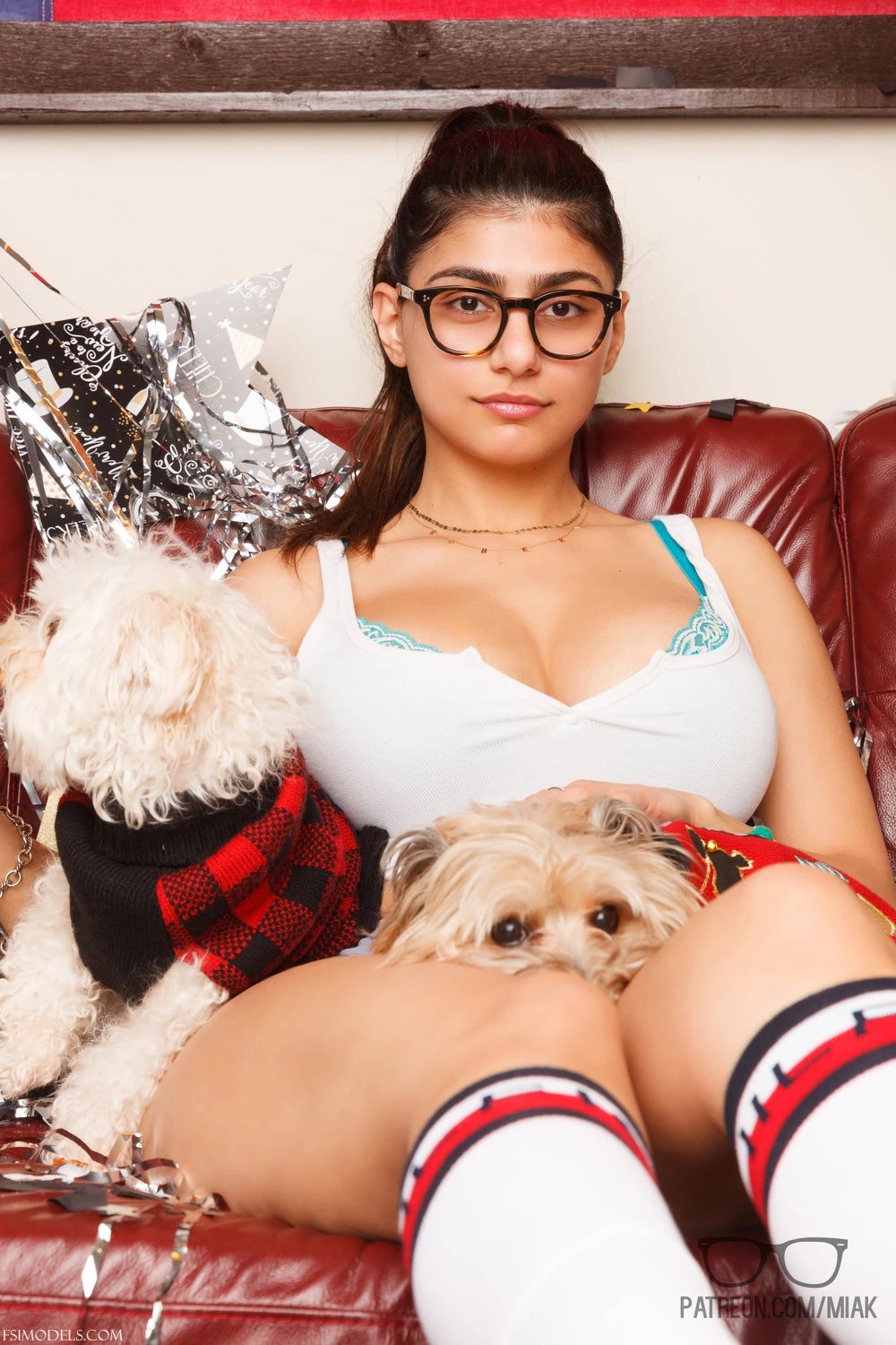 Mia khalifa red lingerie kitchen photos mia khalifa red lingerie kitchen photos 006 - FSI Models