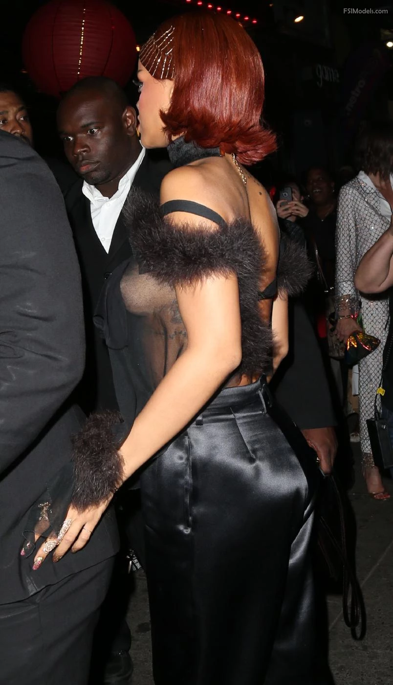Rihanna candid see-through nipple slip photos leaked photos rihanna candid see through nipple slip photos leaked photos 003 - FSI Models