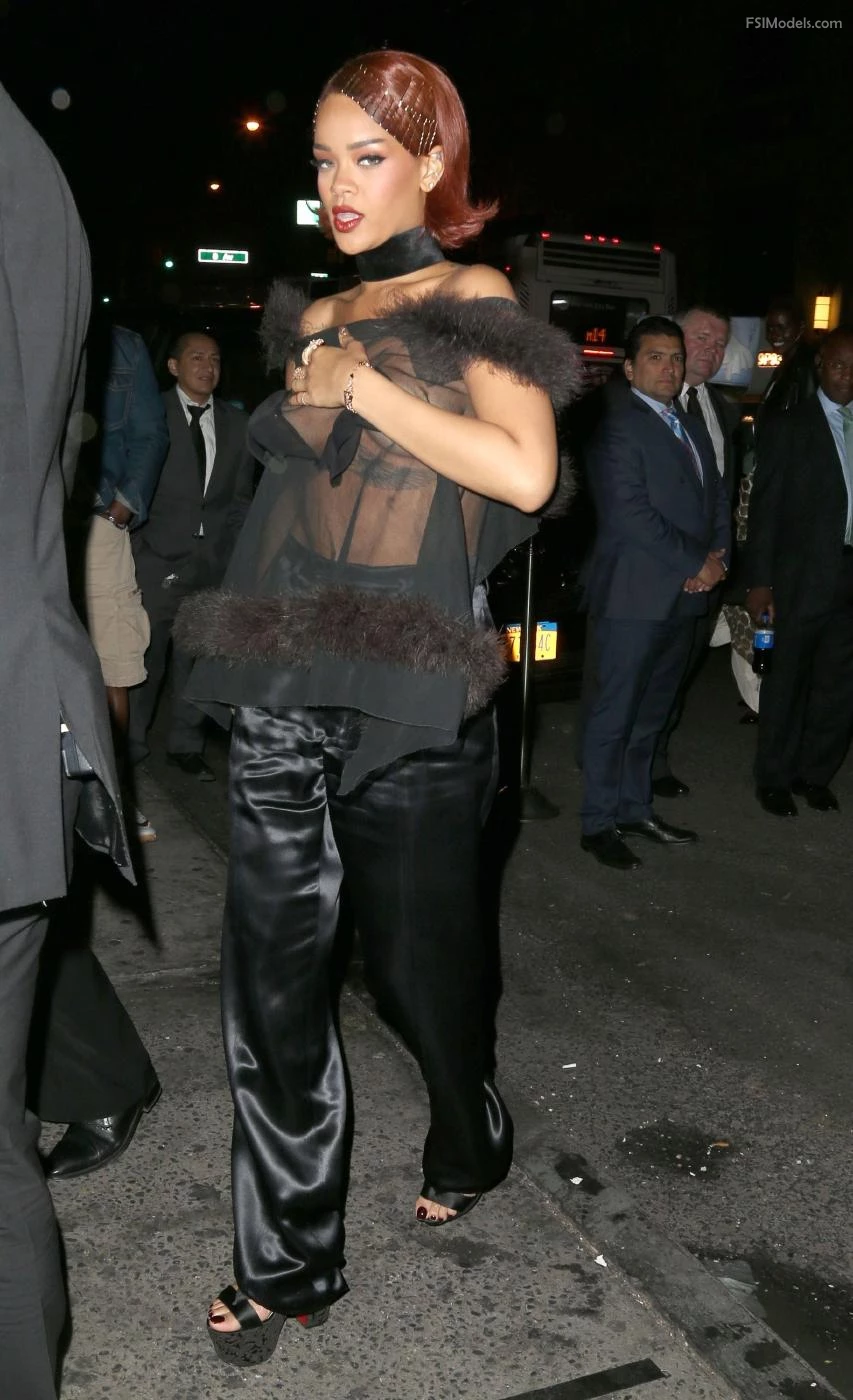Rihanna candid see-through nipple slip photos leaked photos rihanna candid see through nipple slip photos leaked photos 016 - FSI Models