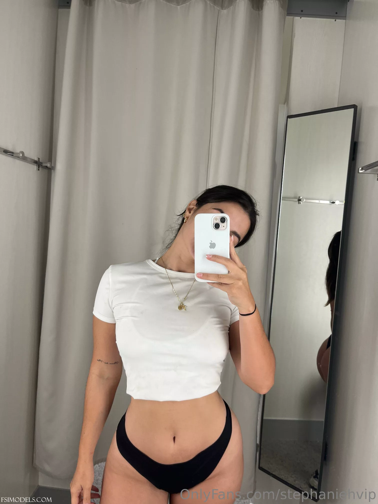 Stephaniehvip sexy teasing mirror onlyfans photos stephaniehvip sexy teasing mirror onlyfans photos 041 - FSI Models