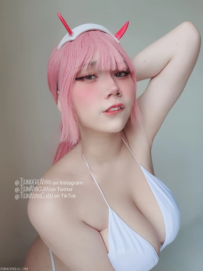 Tsunnyanchan - zero two cosplay set photos tsunnyanchan zero two cosplay set photos 004 - FSI Models