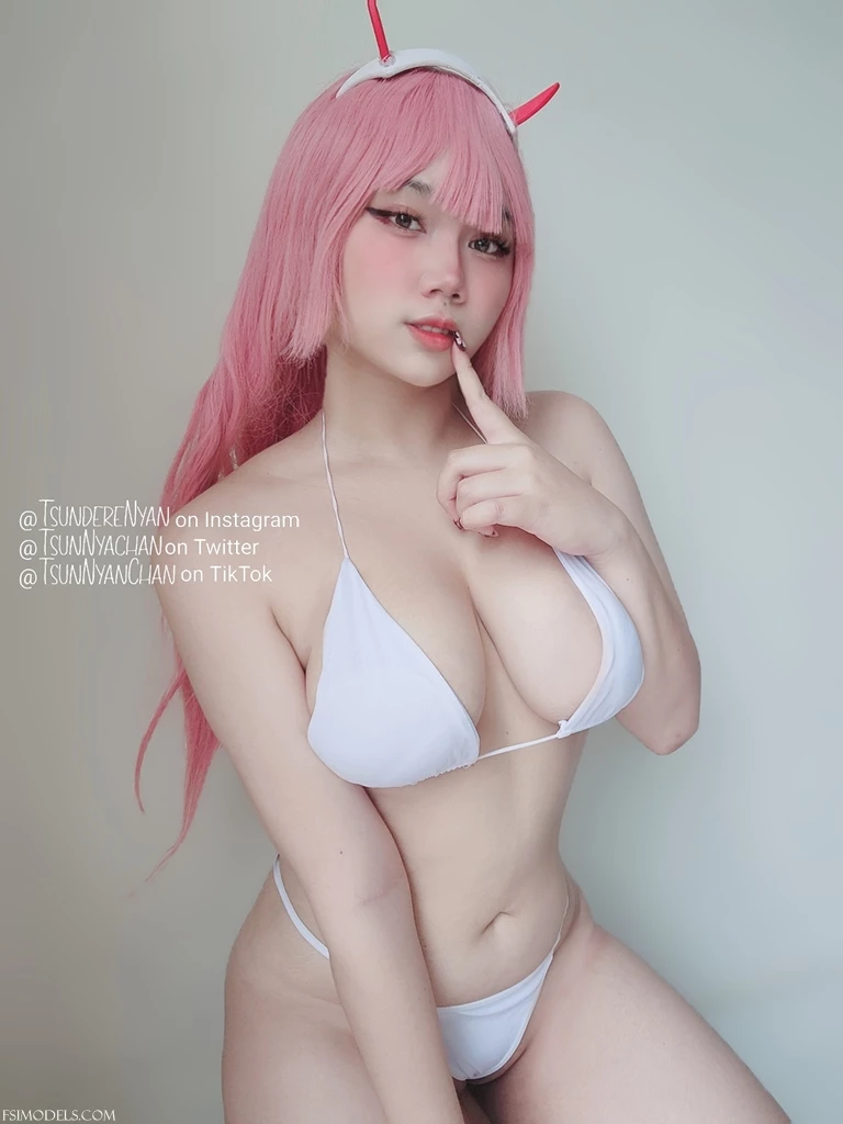 Tsunnyanchan - zero two cosplay set photos tsunnyanchan zero two cosplay set photos 007 - FSI Models