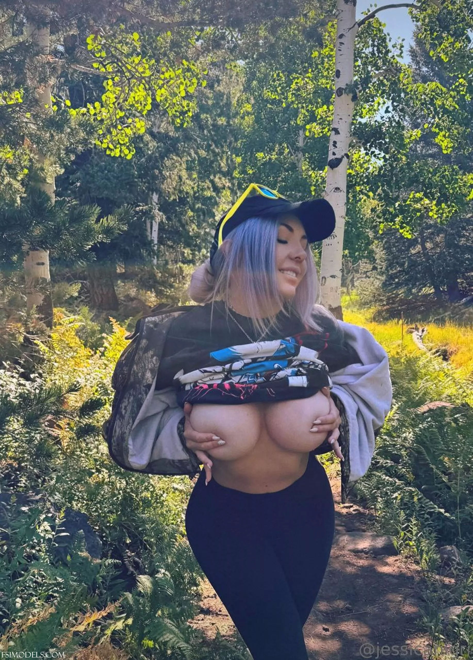 Jessica nigri nude ass tease jungle photos jessica nigri nude ass tease jungle photos 001 - FSI Models
