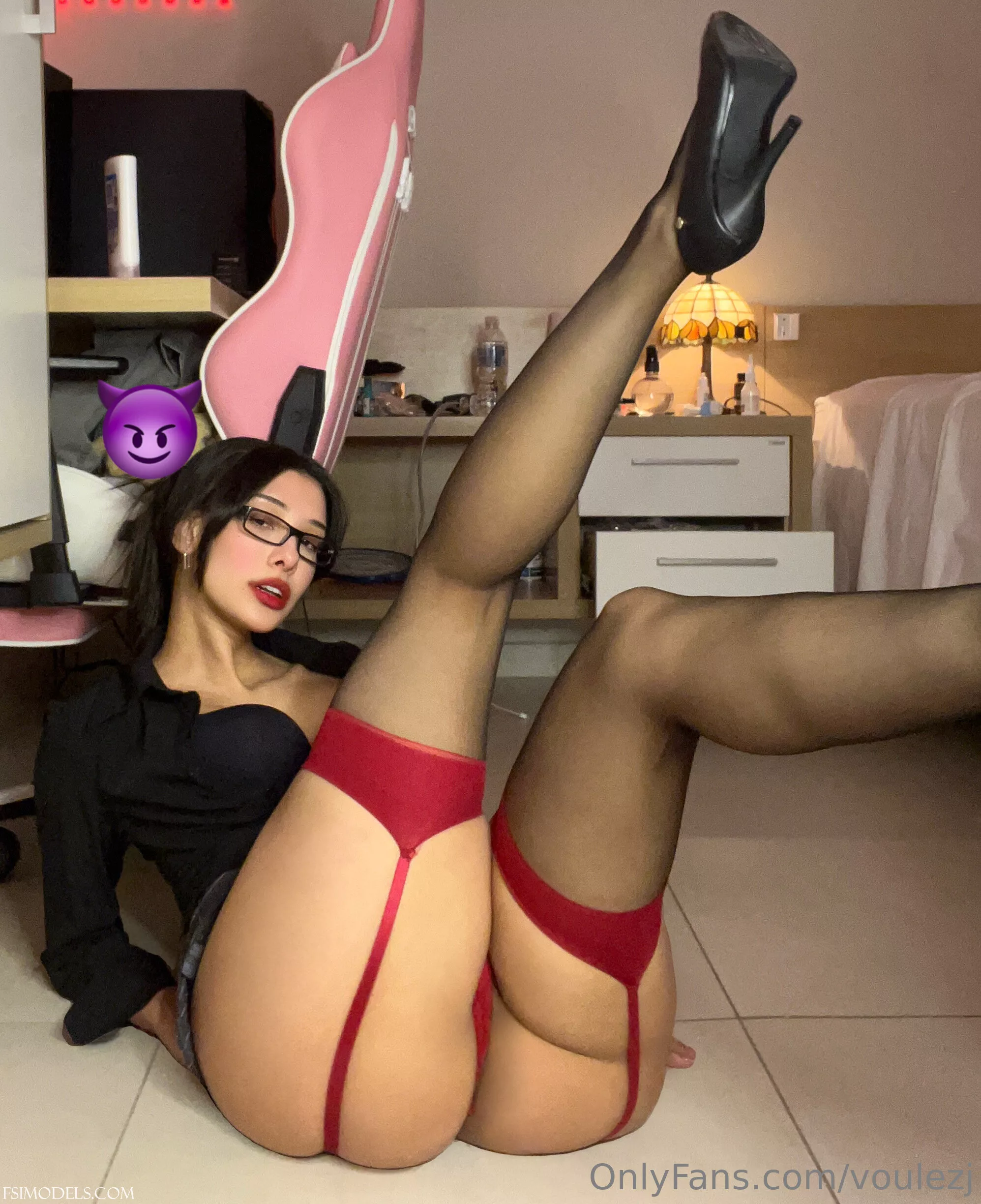 voulezj onlyfans big ass tease photos 014 - FSI Models