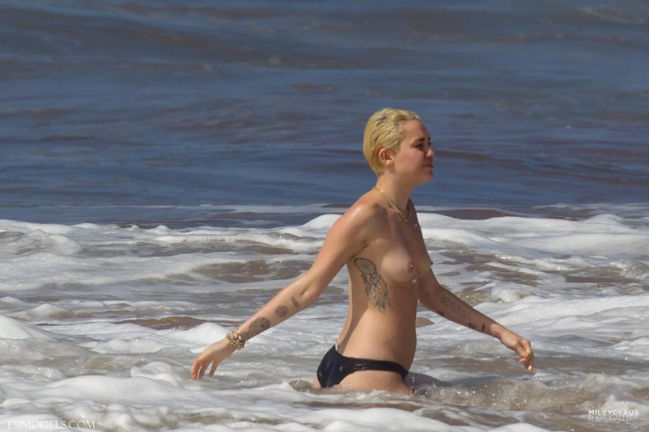 Miley cyrus nude beach leaked photos miley cyrus nude beach leaked photos 03 - FSI Models