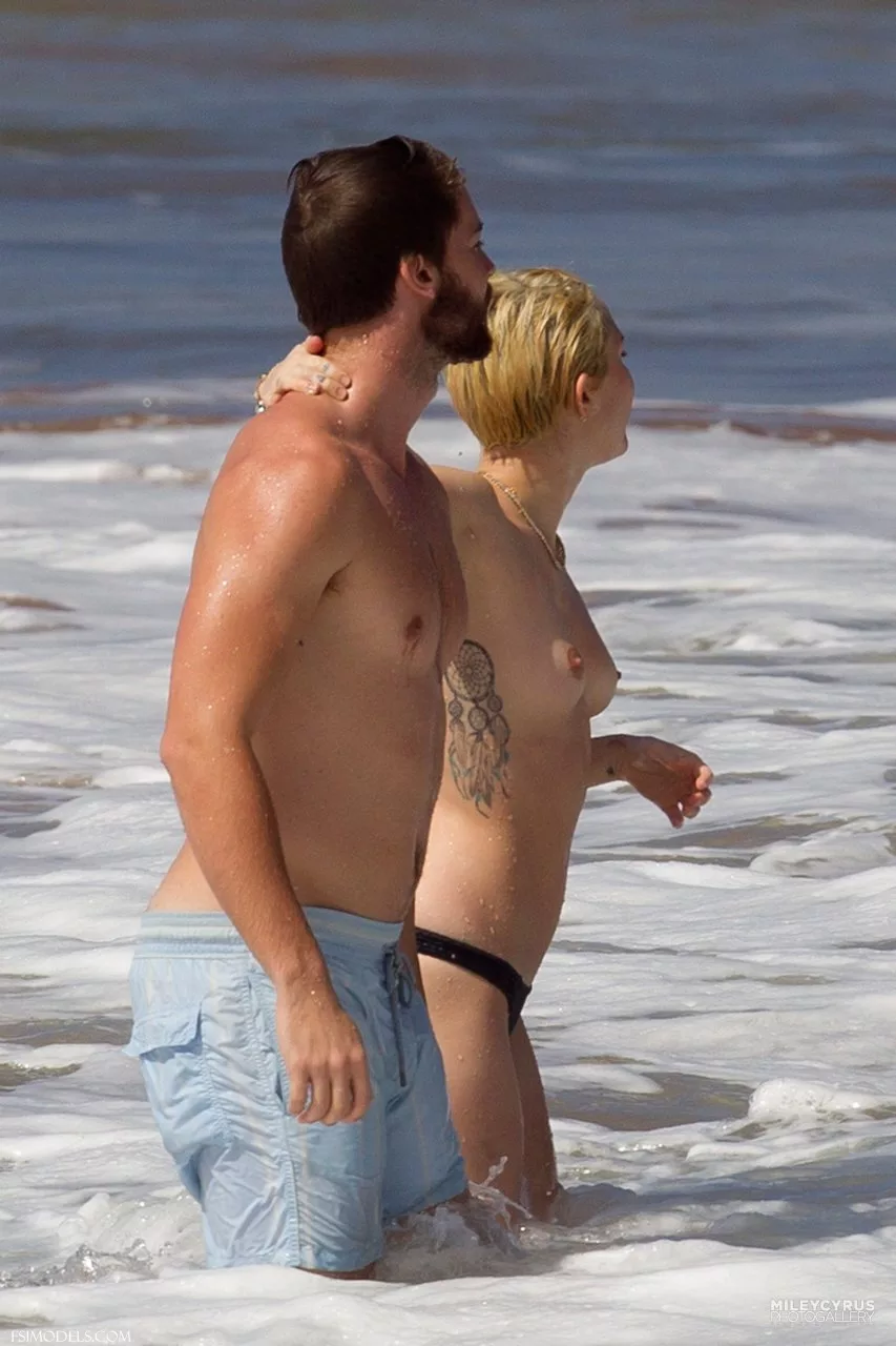 Miley cyrus nude beach leaked photos miley cyrus nude beach leaked photos 22 - FSI Models
