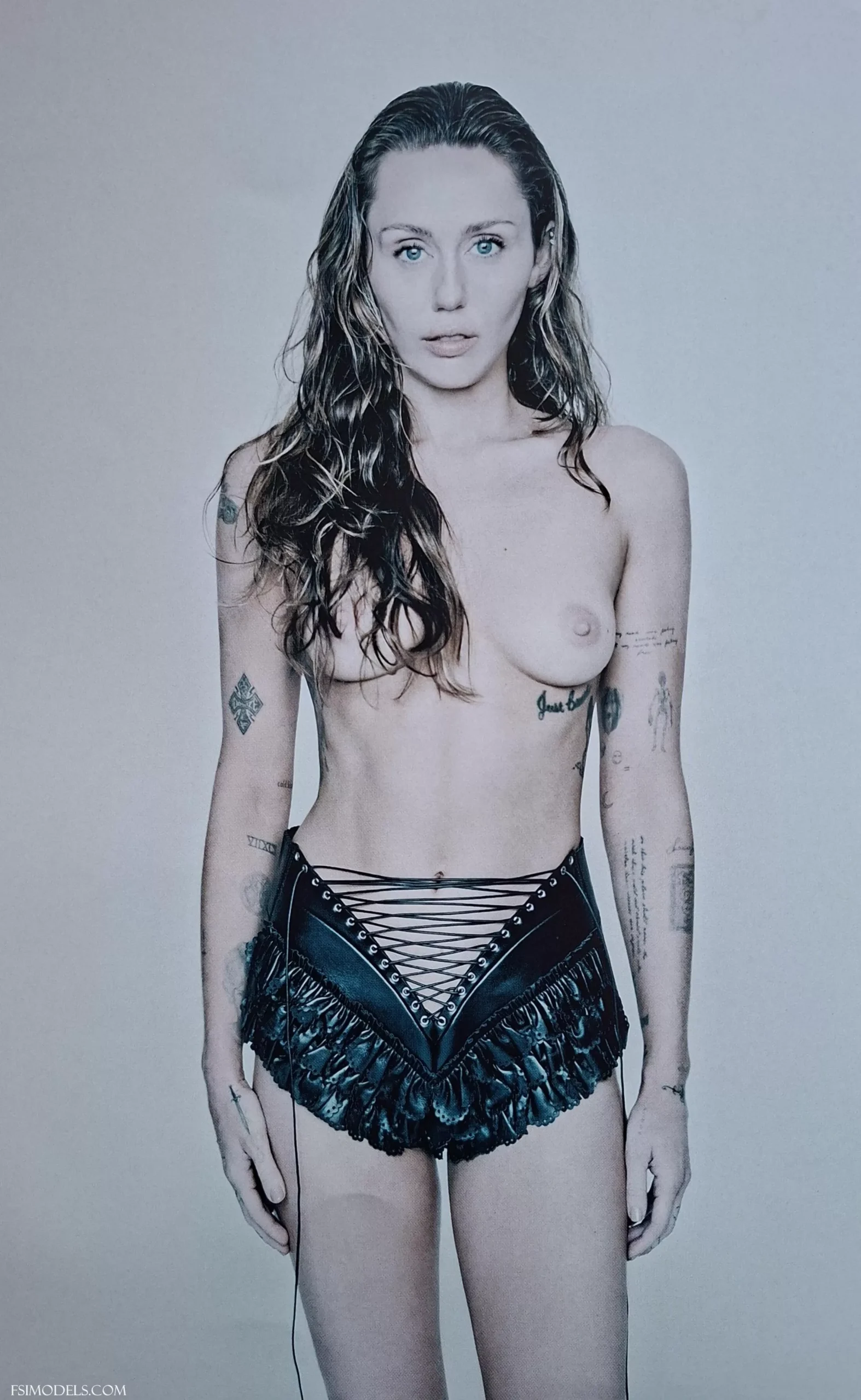 Miley cyrus young nude boobs set miley cyrus young nude boobs set 03 scaled - FSI Models
